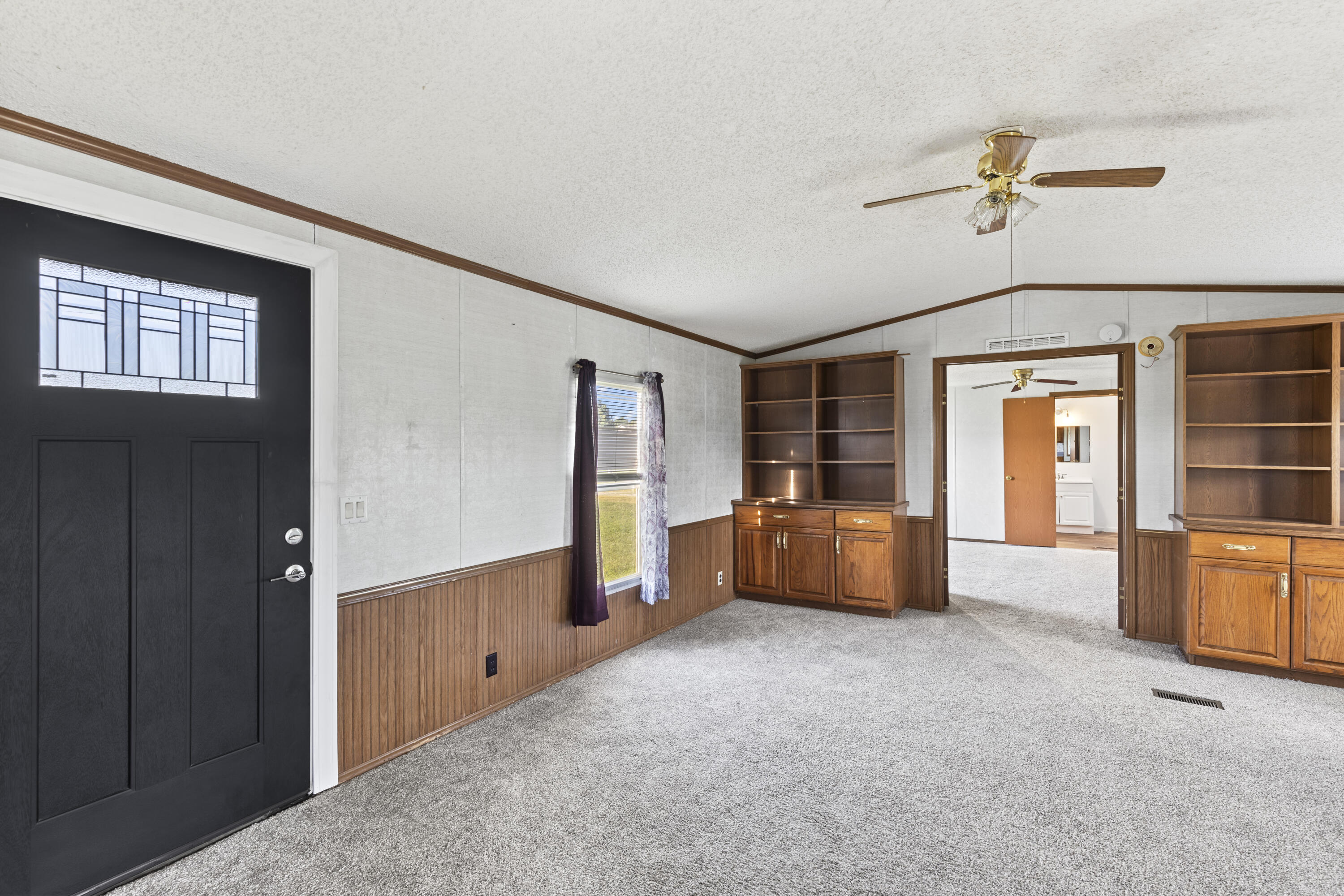 13646 East Mission Road Property Photo 7