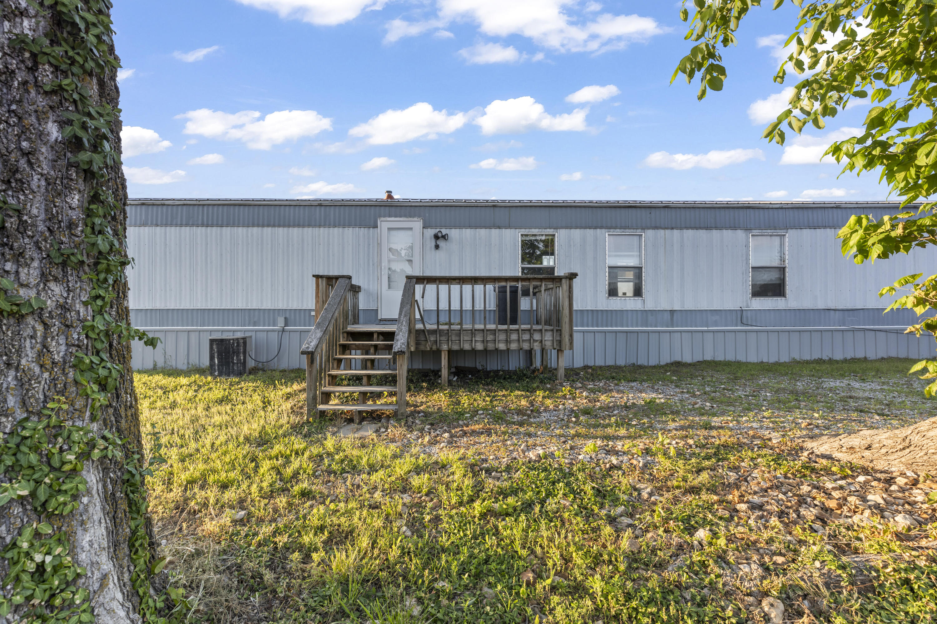 13646 East Mission Road Property Photo 19