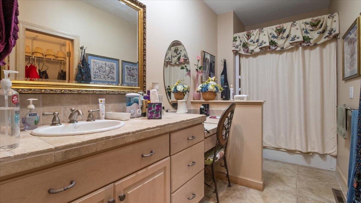85 Mc 142 Property Photo 19