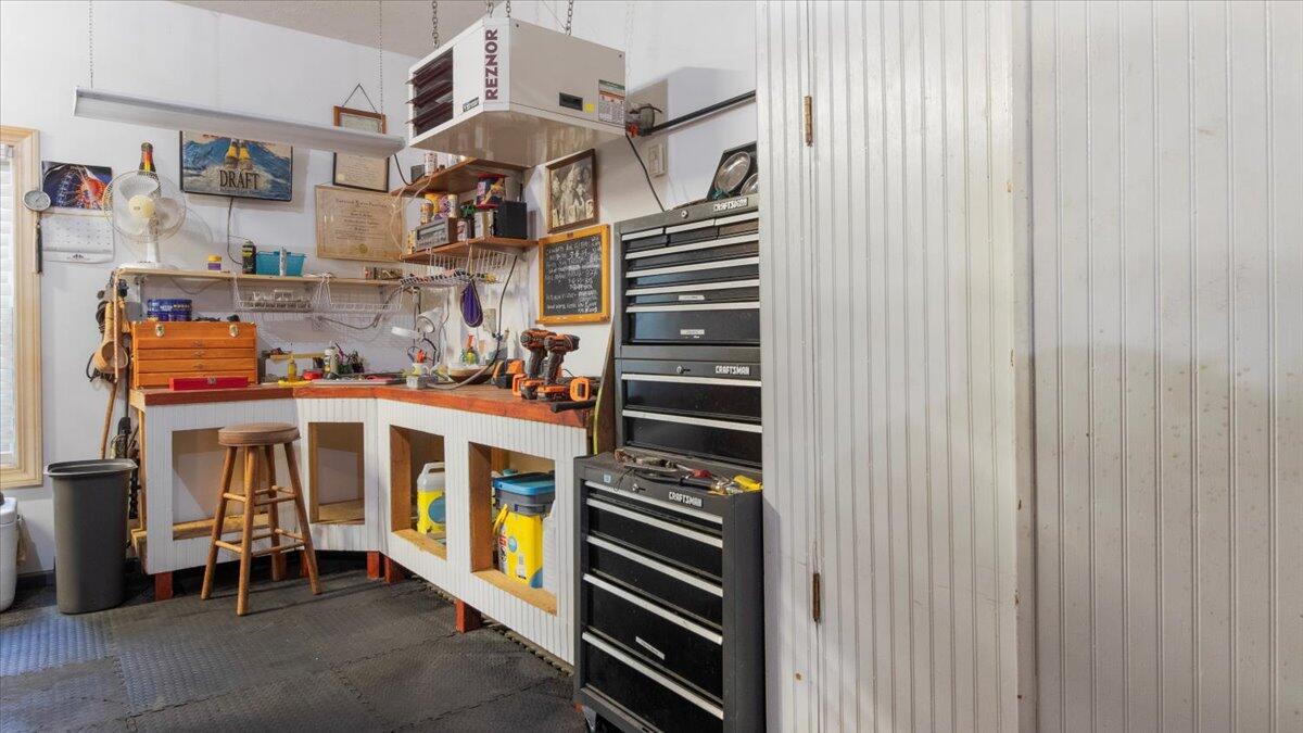 85 Mc 142 Property Photo 57