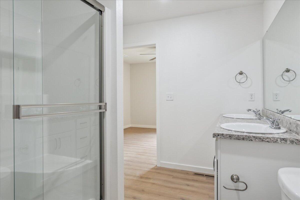 1052 South Overhill Avenue Property Photo 14