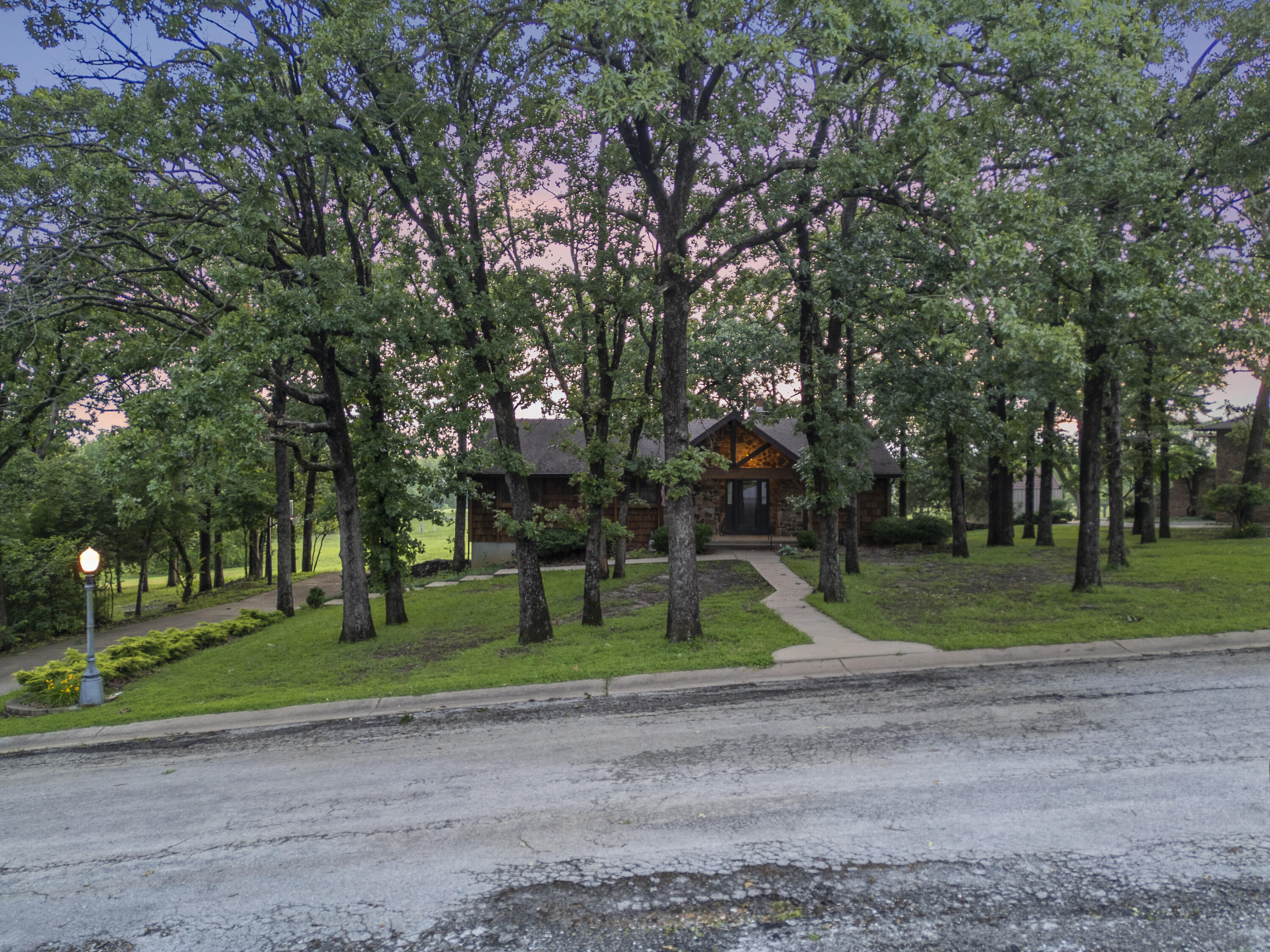 1004 White Oak Property Photo 45