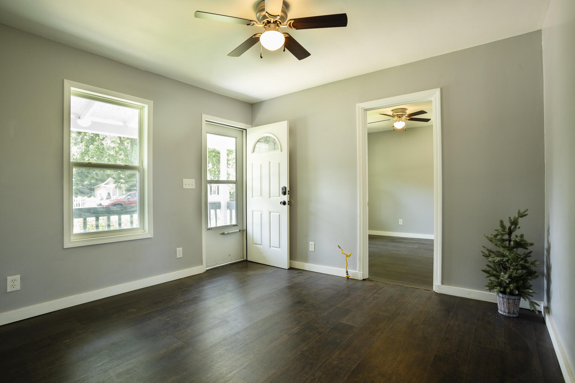 1443 6th Street Property Photo 6
