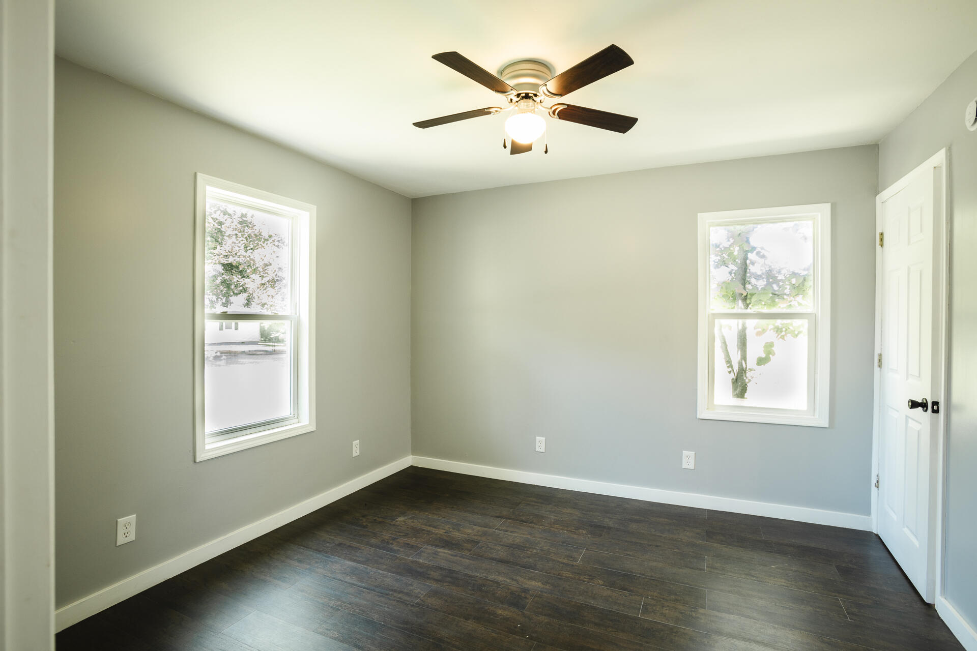 1443 6th Street Property Photo 7
