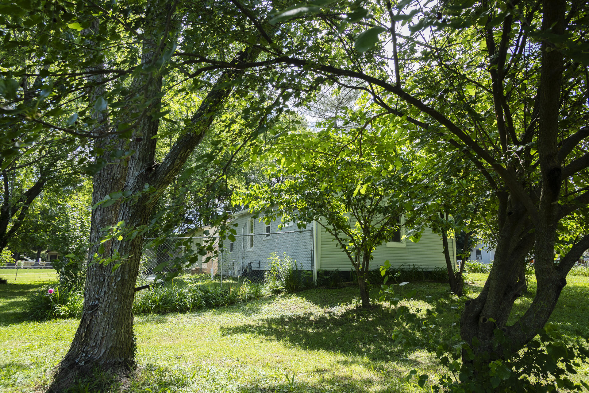 1443 6th Street Property Photo 22