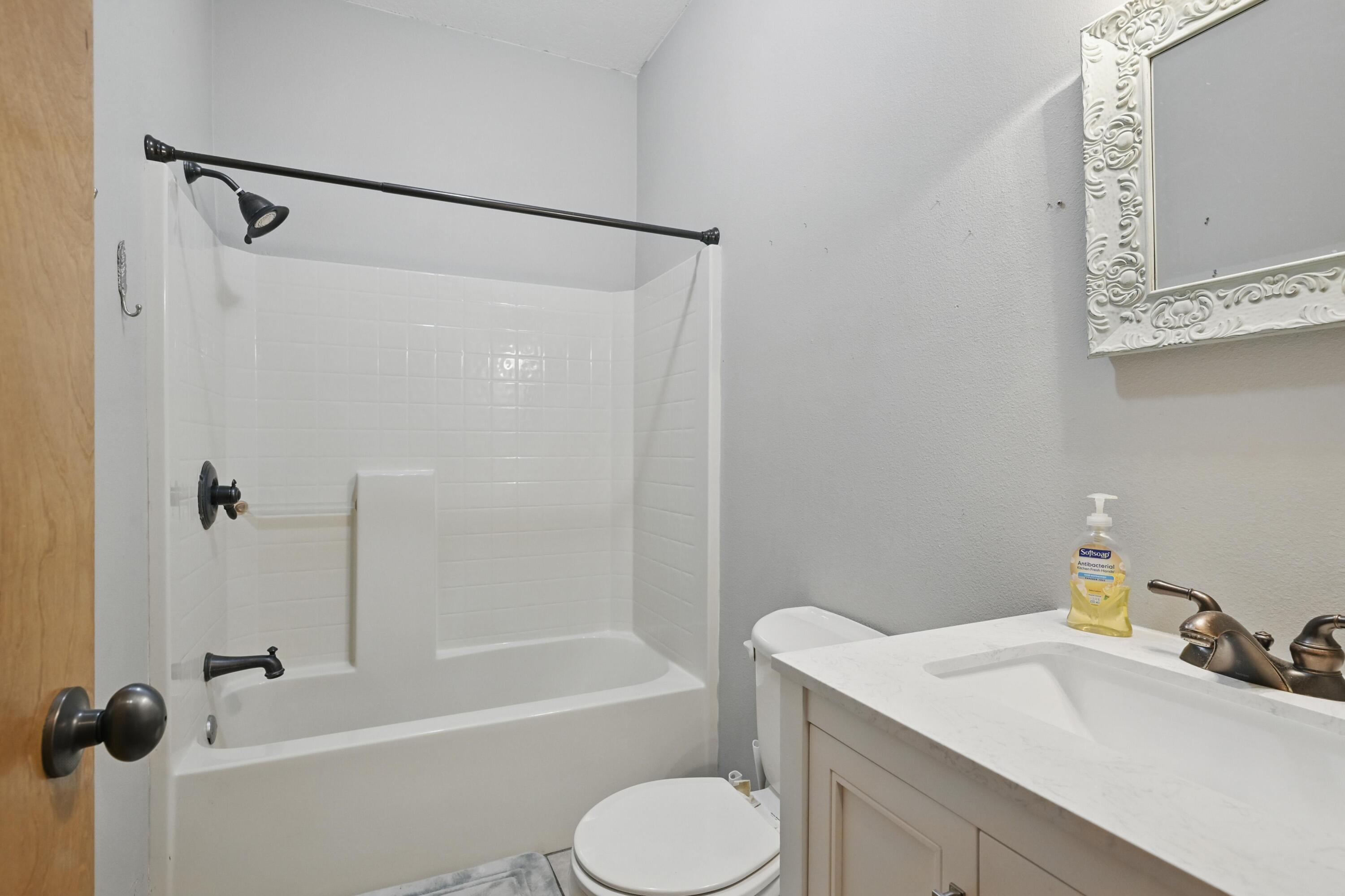 22 Oak Hill Drive Property Photo 13