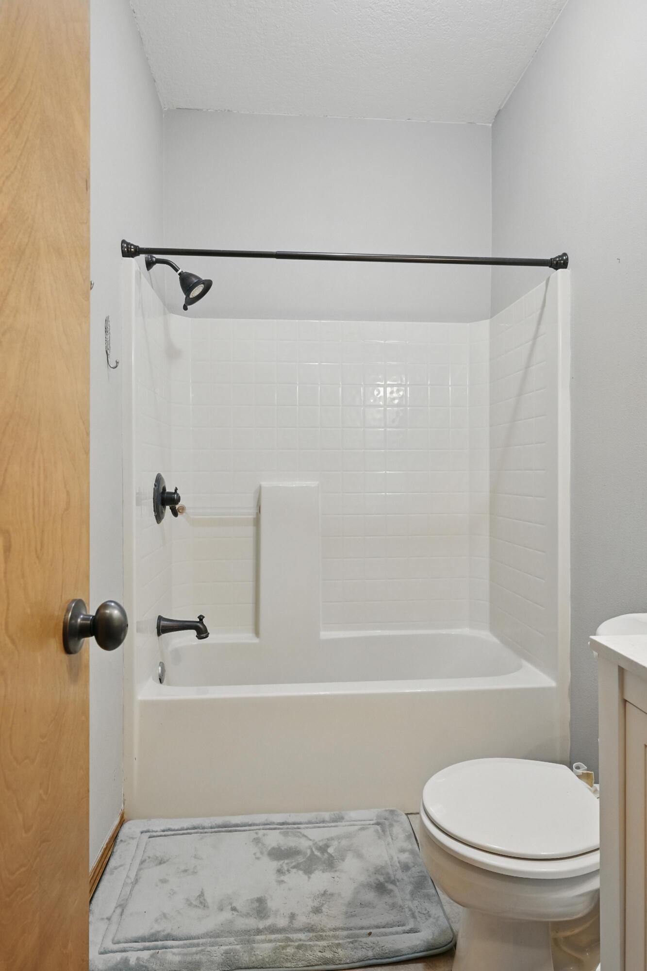 22 Oak Hill Drive Property Photo 14