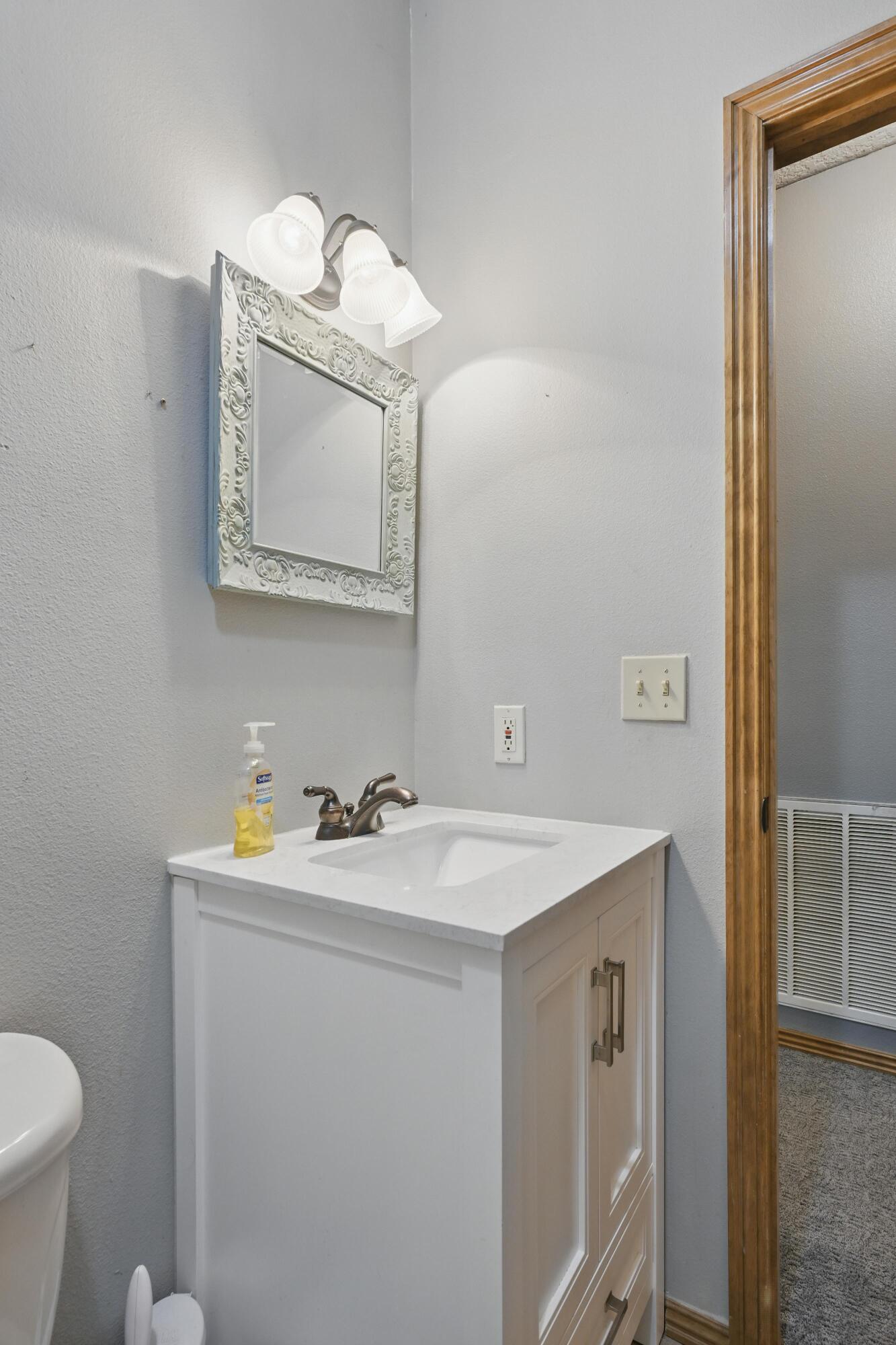 22 Oak Hill Drive Property Photo 15