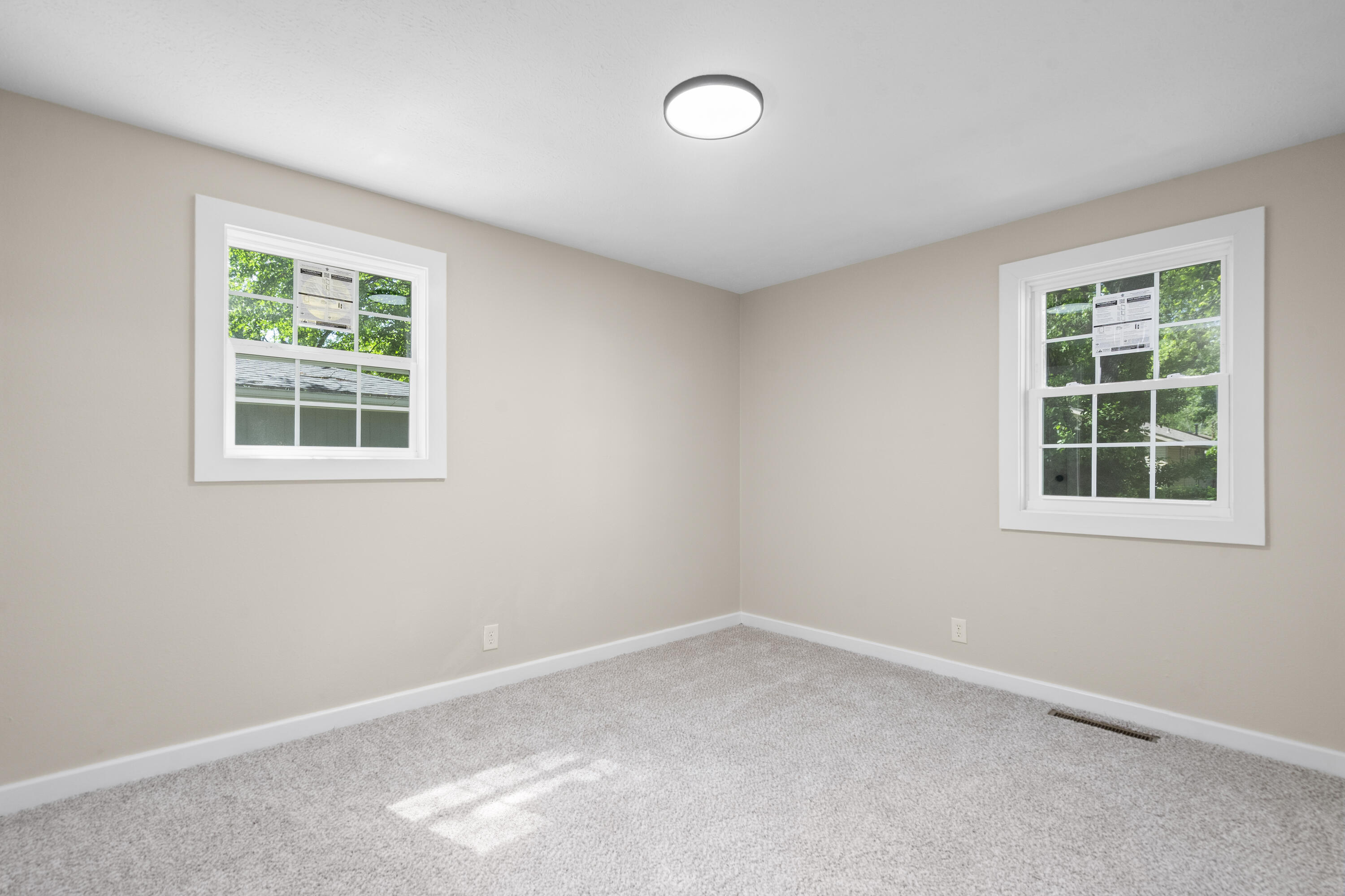 2738 West Whiteside Street Property Photo 14