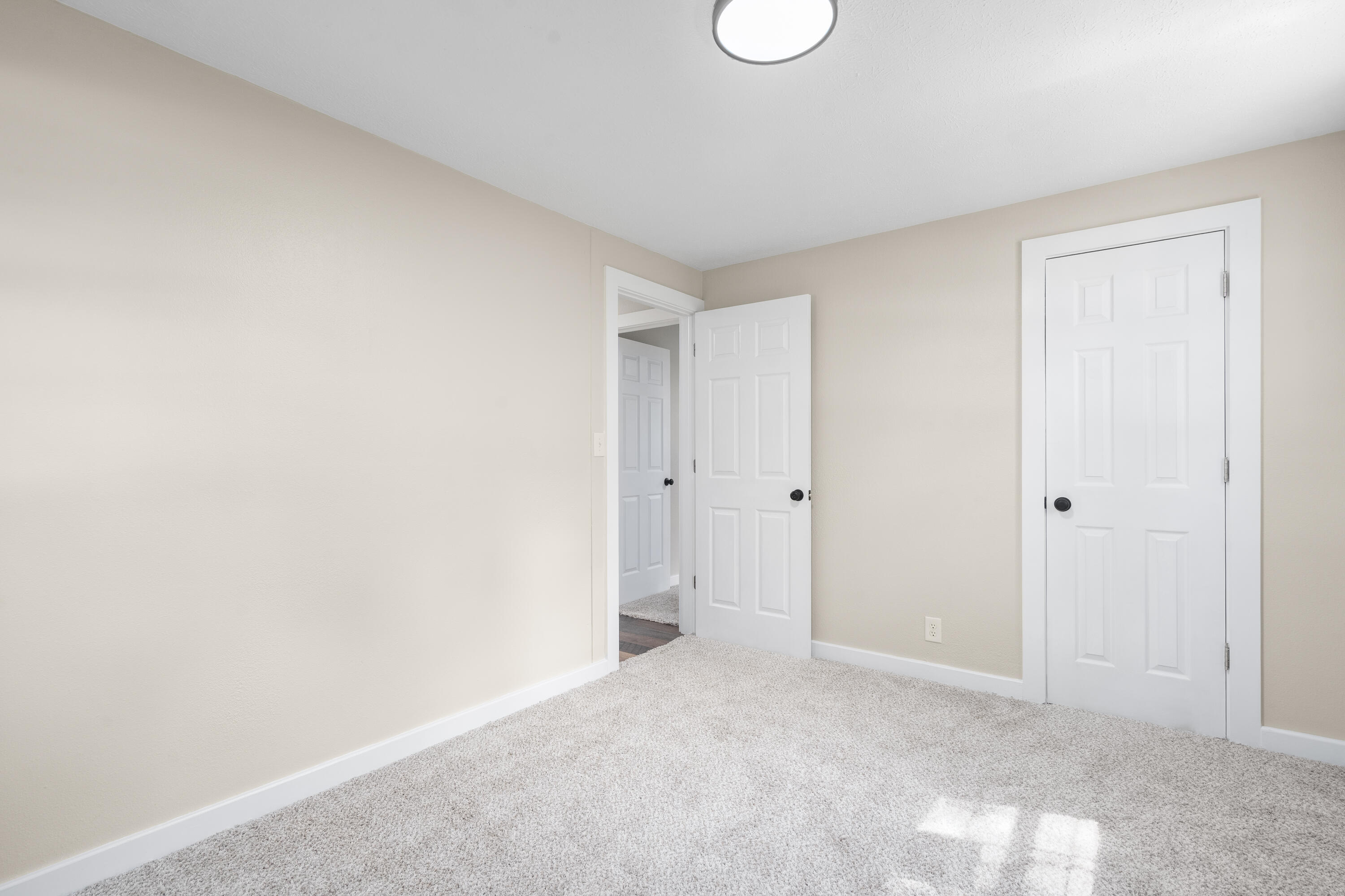 2738 West Whiteside Street Property Photo 15