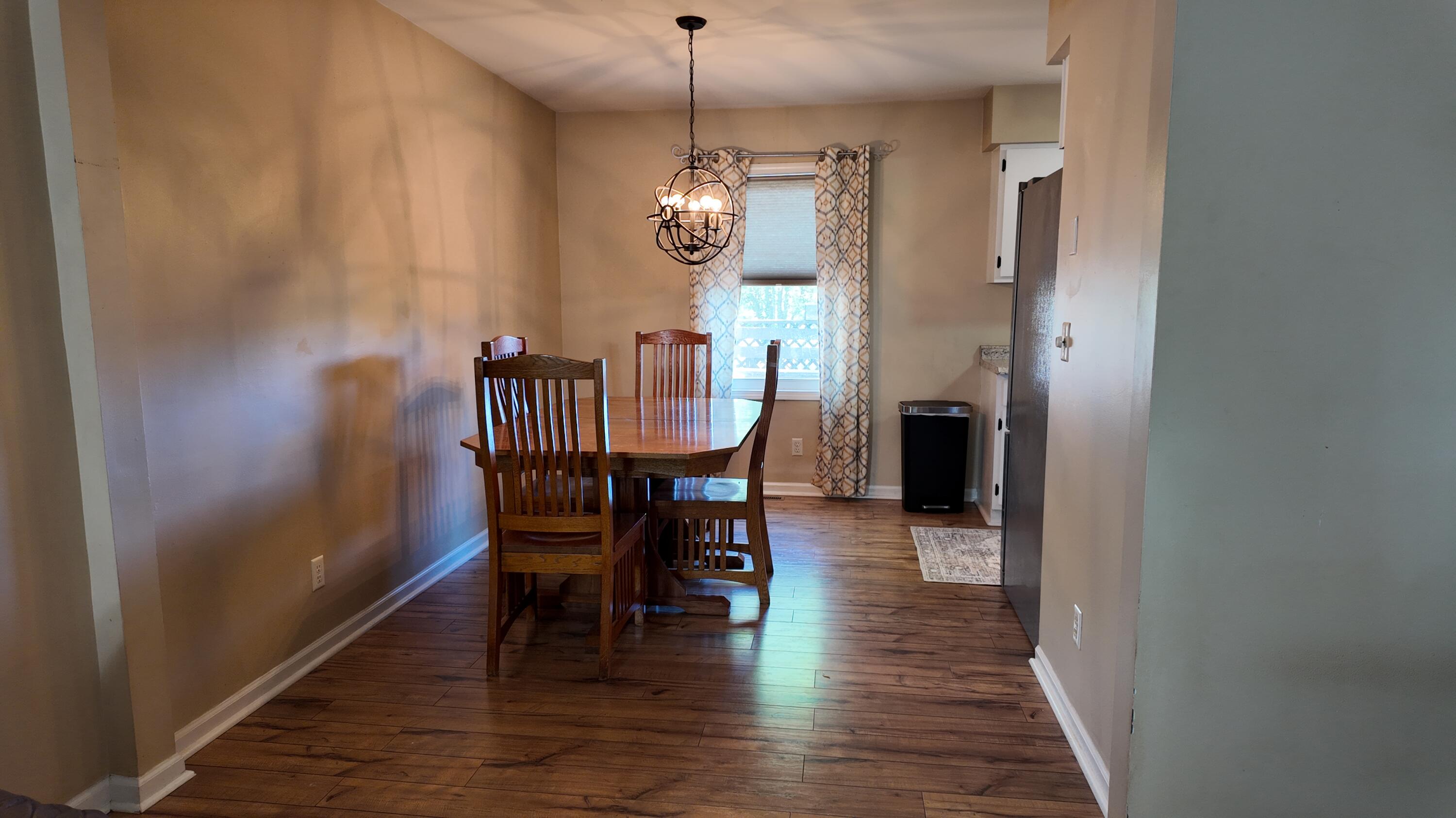 606 W Clover Drive Property Photo 15