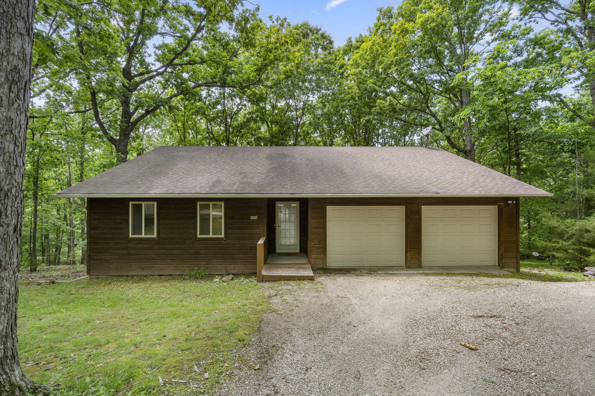 22267 Coyote Ridge Road Property Photo 1