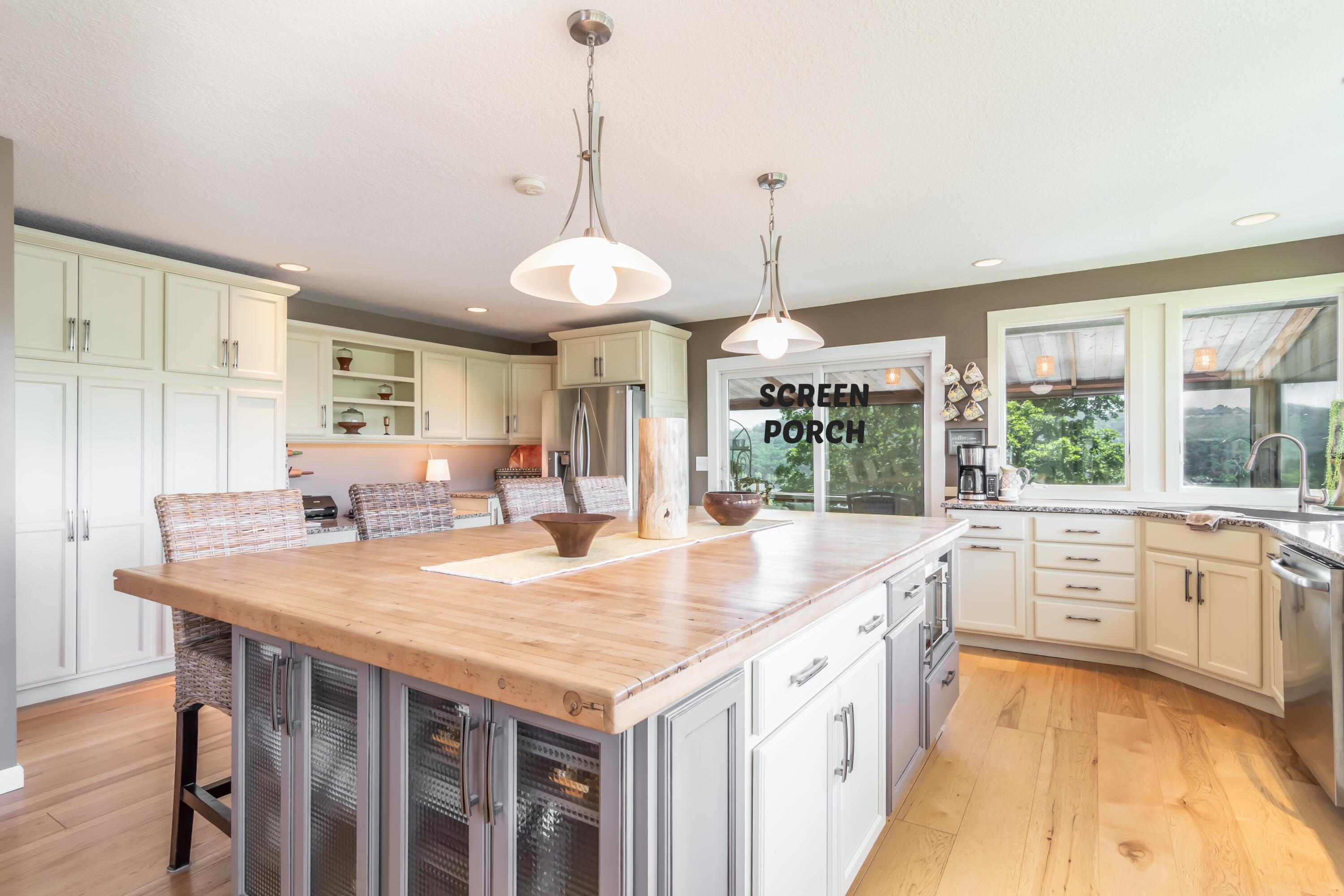 102 Garden Lane Property Photo 16