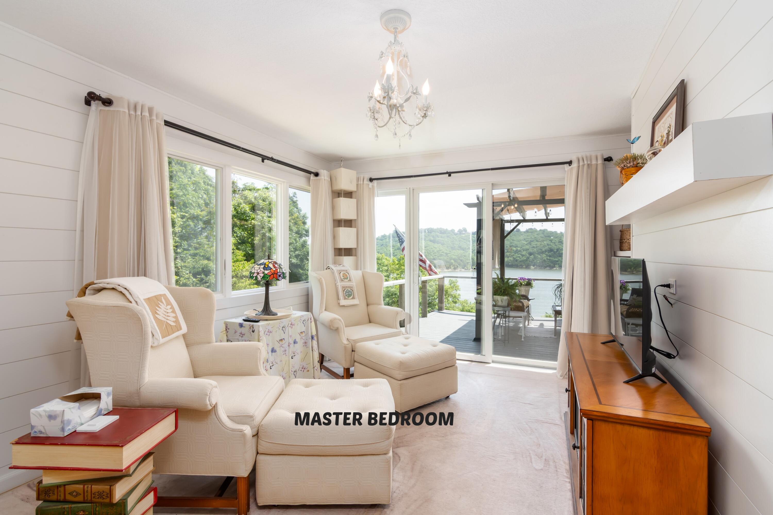 102 Garden Lane Property Photo 23