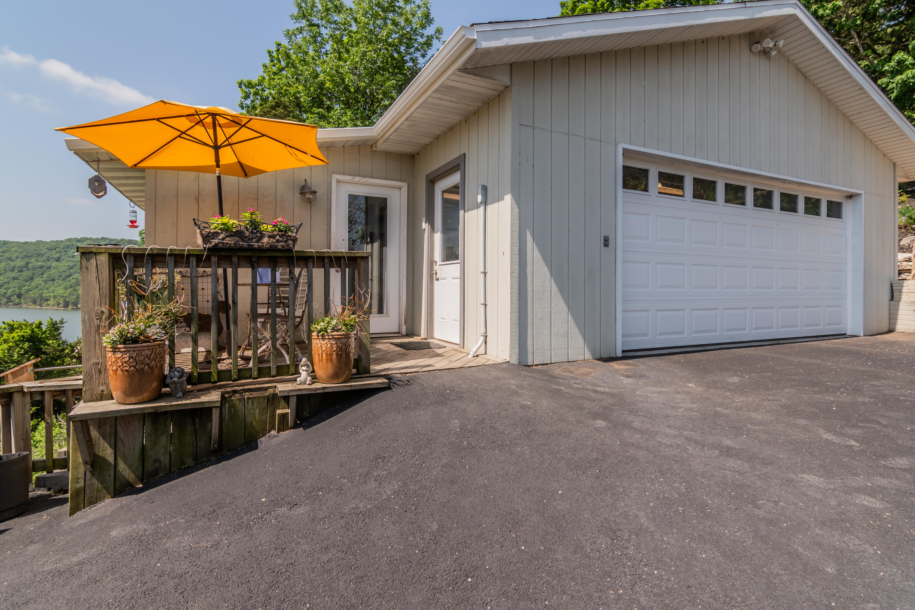 102 Garden Lane Property Photo 35