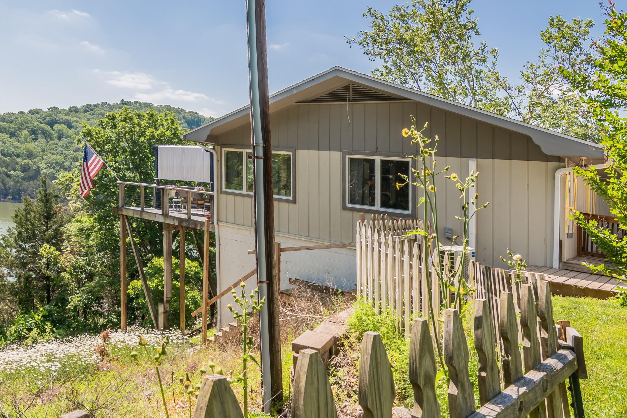 102 Garden Lane Property Photo 42
