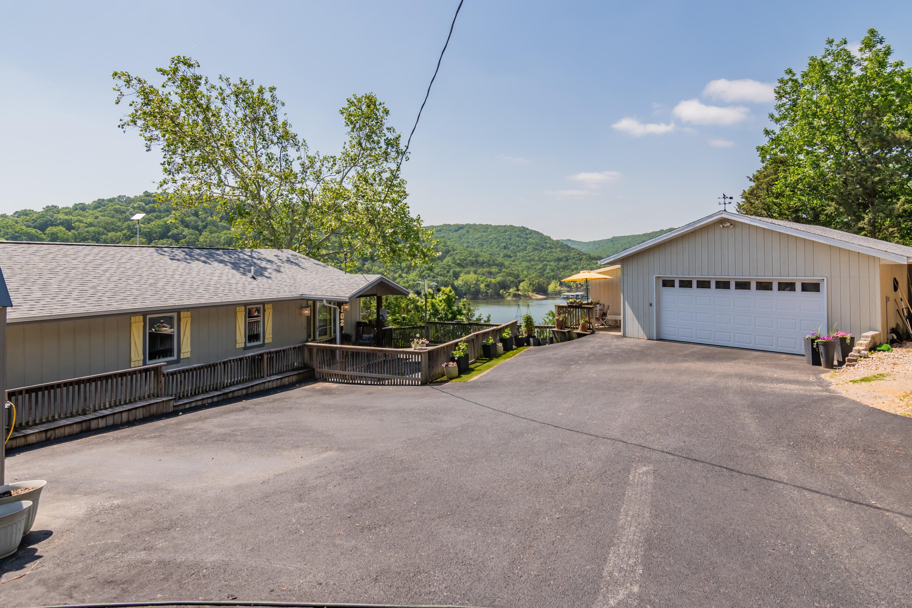 102 Garden Lane Property Photo 47