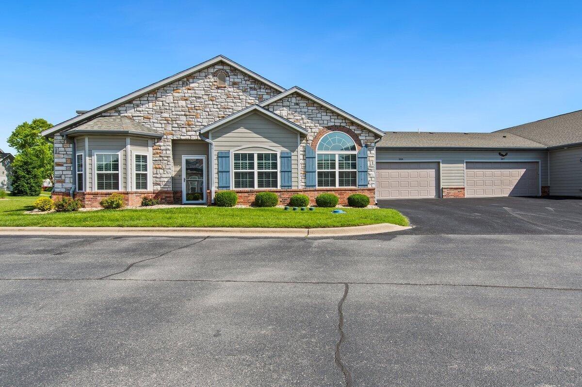 208 Rue De Villas Circle Property Photo 4