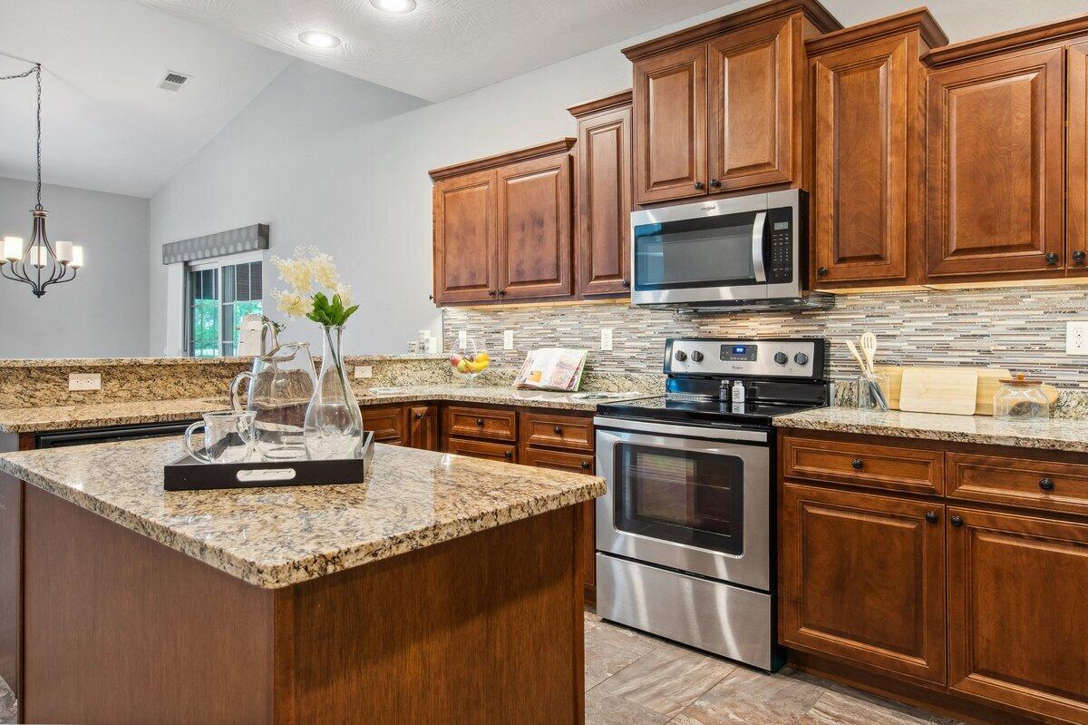 208 Rue De Villas Circle Property Photo 12