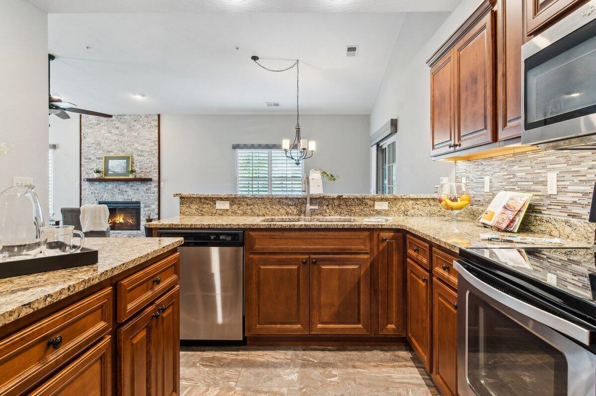 208 Rue De Villas Circle Property Photo 13