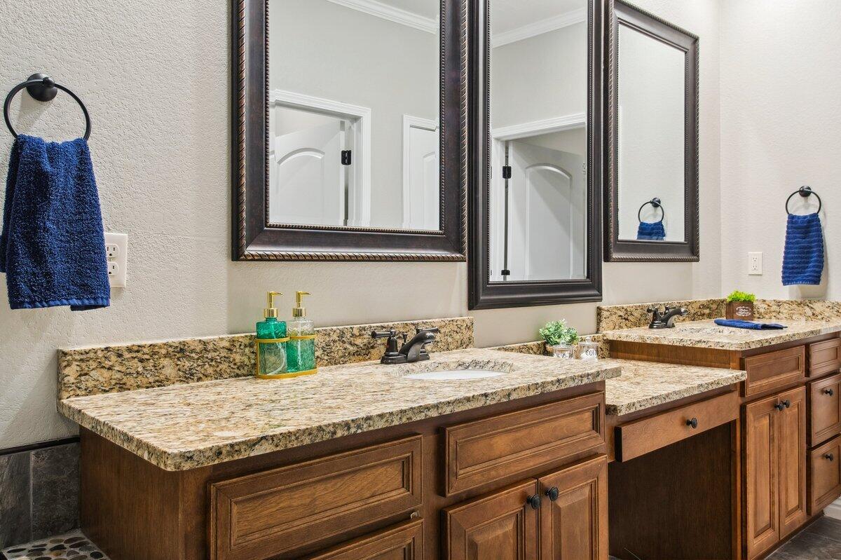 208 Rue De Villas Circle Property Photo 22