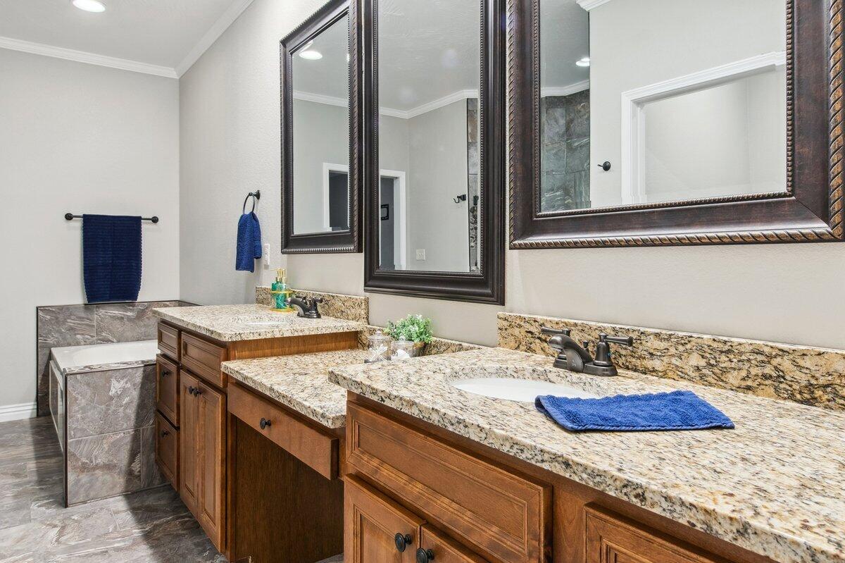 208 Rue De Villas Circle Property Photo 23