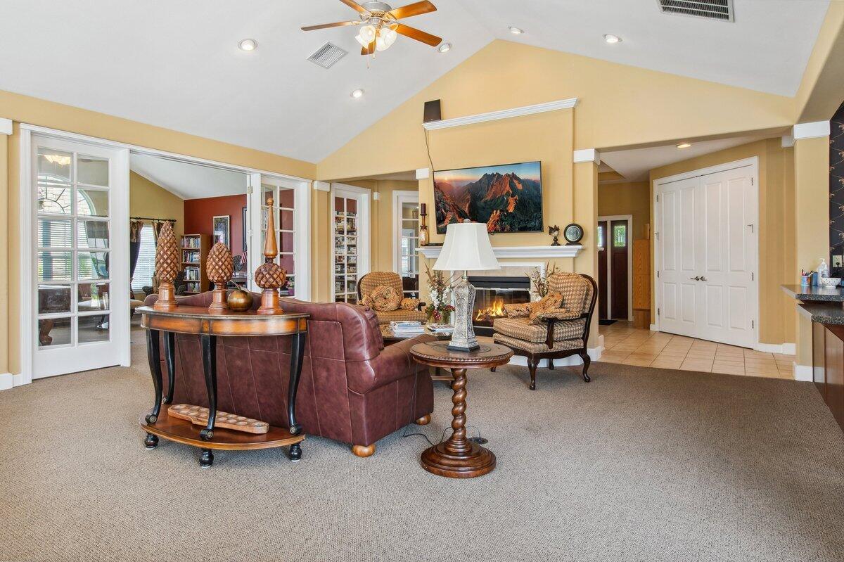 208 Rue De Villas Circle Property Photo 33