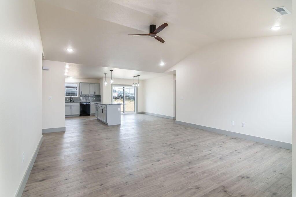 198 Michaels Drive Property Photo 3