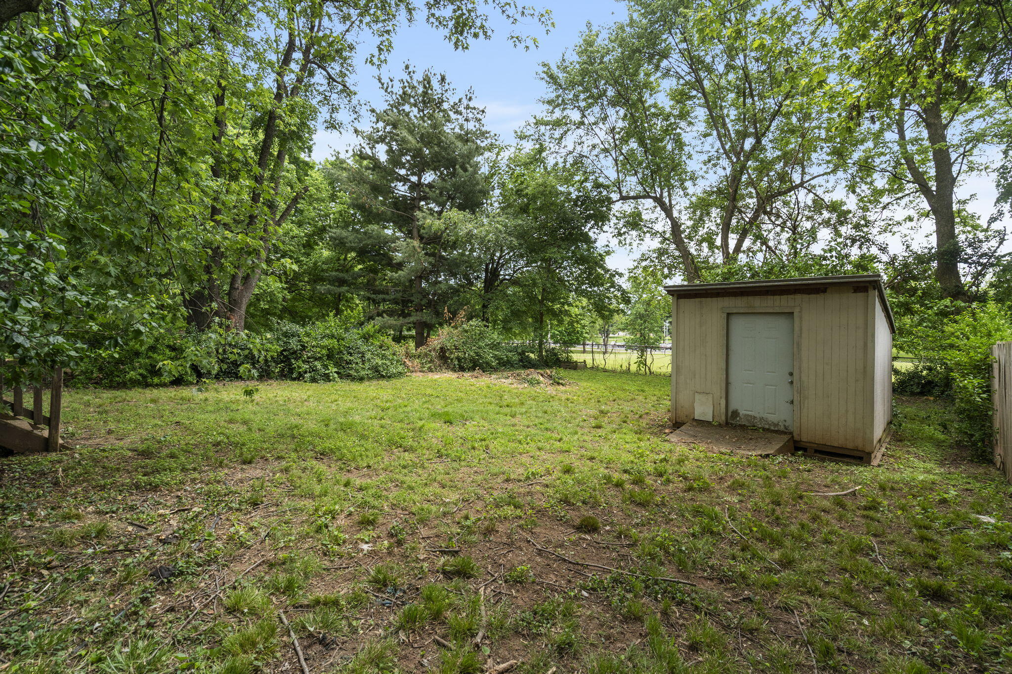 518 West Catalpa Street Property Photo 25