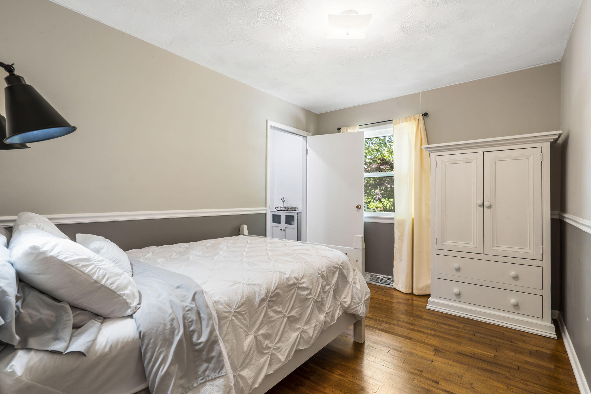 3430 South Elmview Avenue Property Photo 14