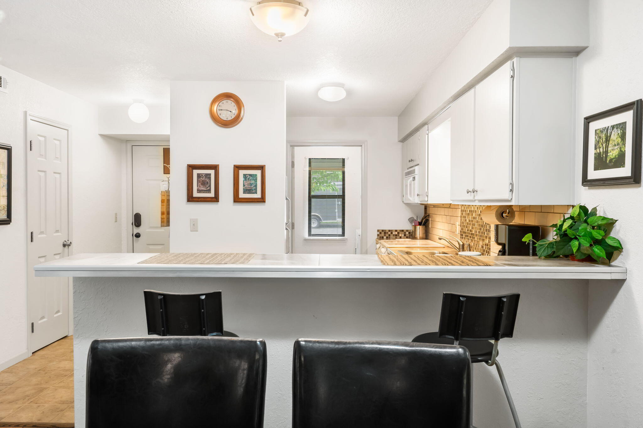 364 Wimbledon Drive Property Photo 16