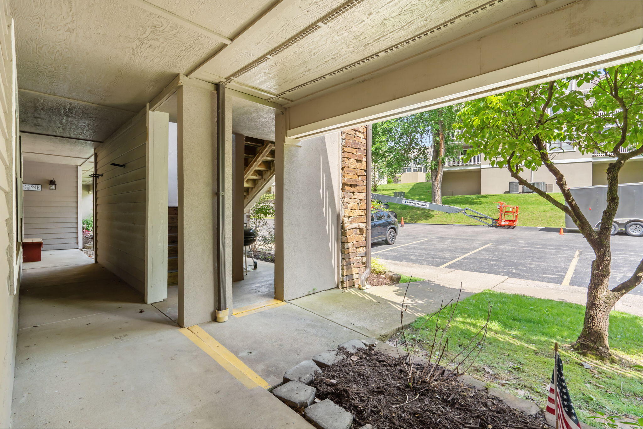 364 Wimbledon Drive Property Photo 41