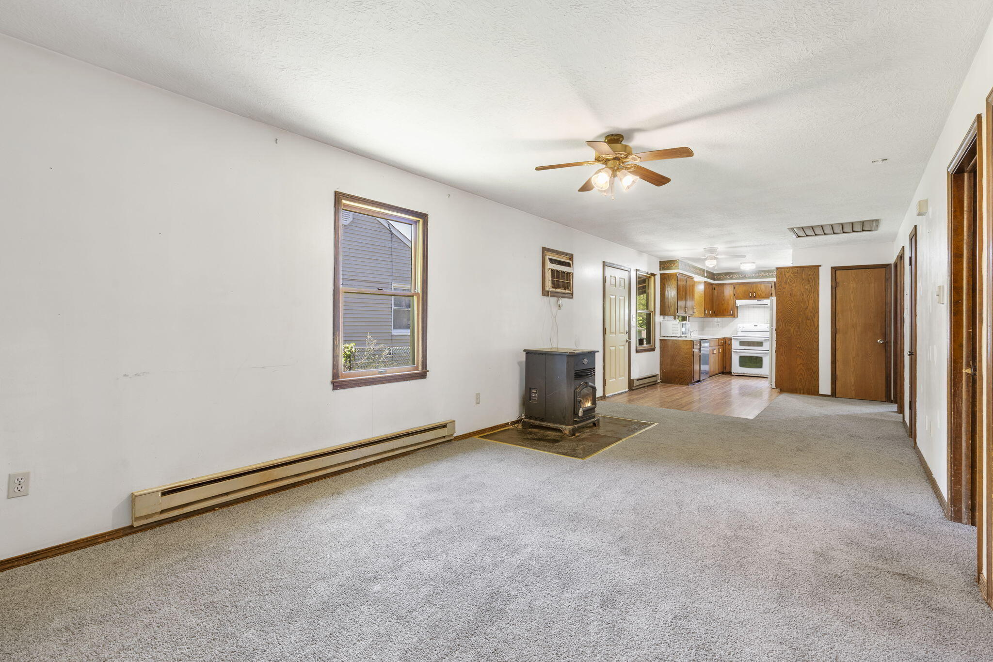 2528 West High Street Property Photo 10