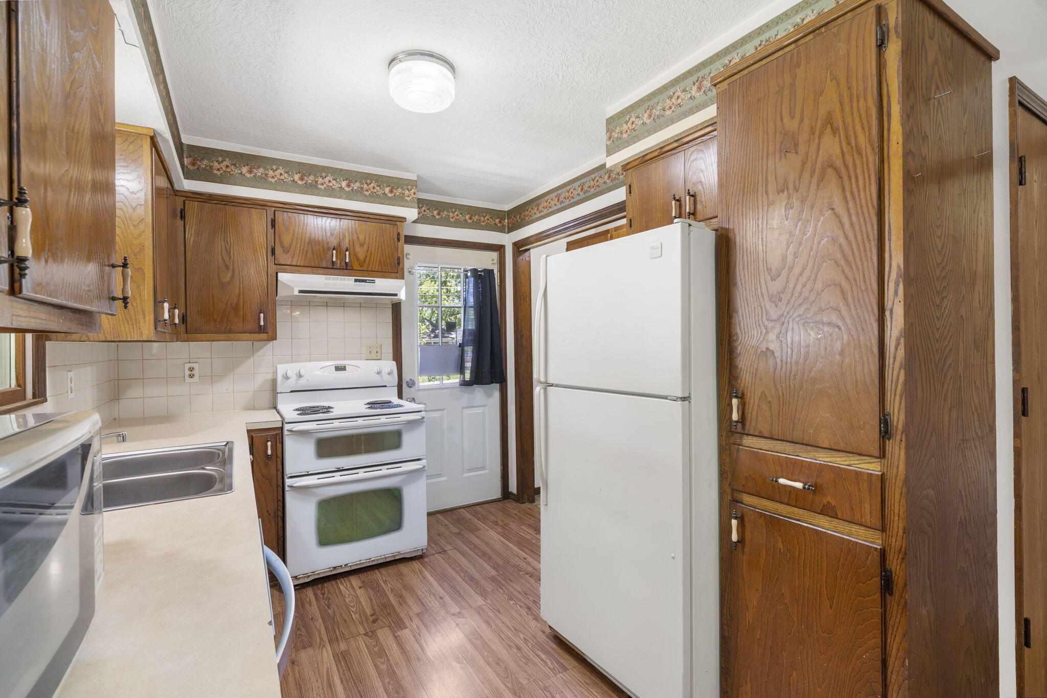 2528 West High Street Property Photo 12
