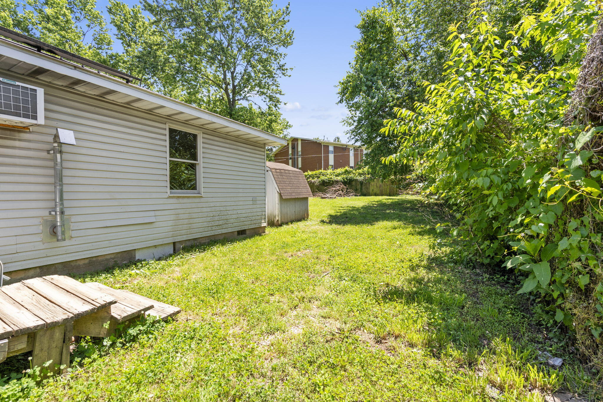 2528 West High Street Property Photo 26