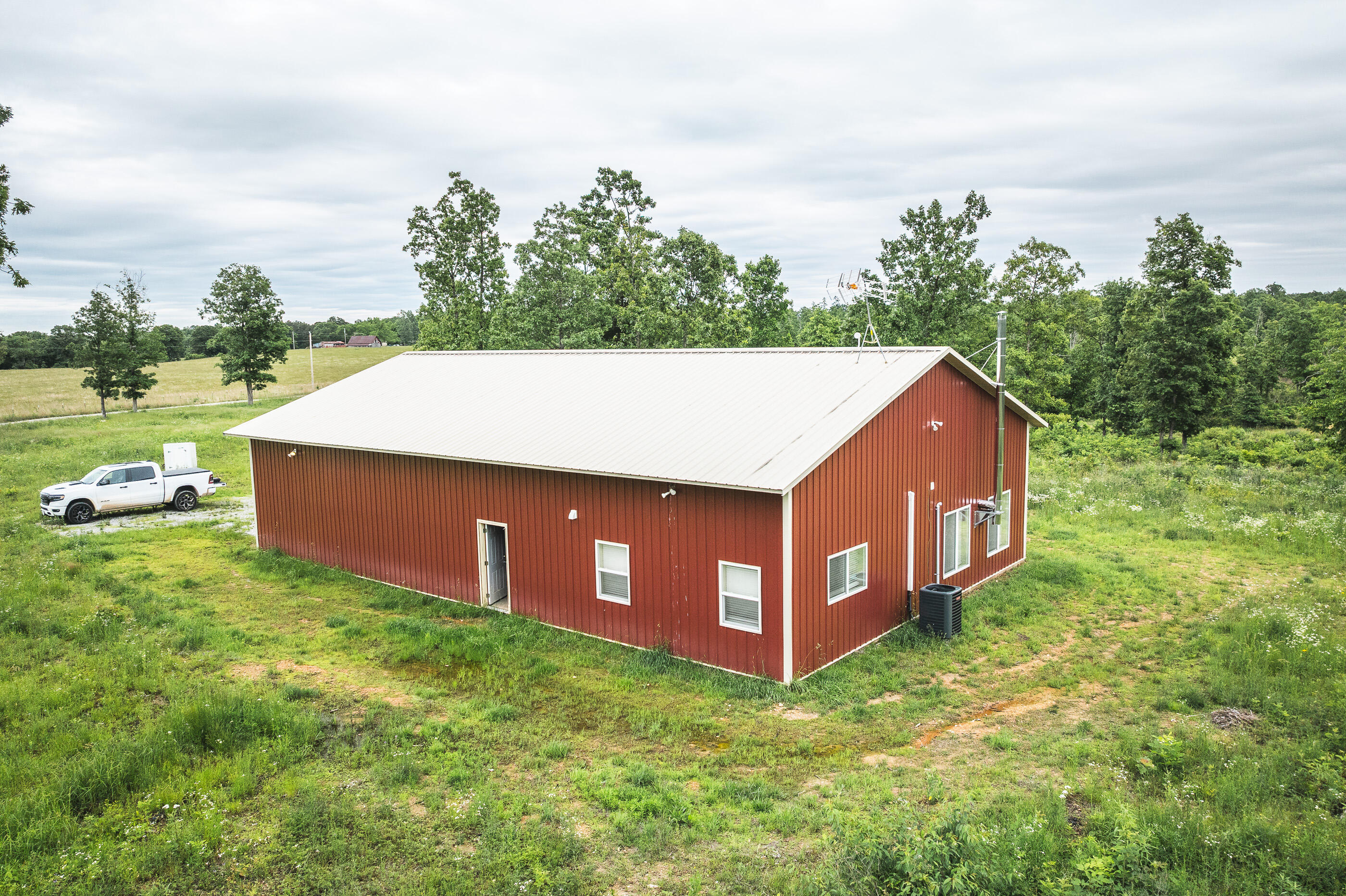 7195 Highway Kk Property Photo 6
