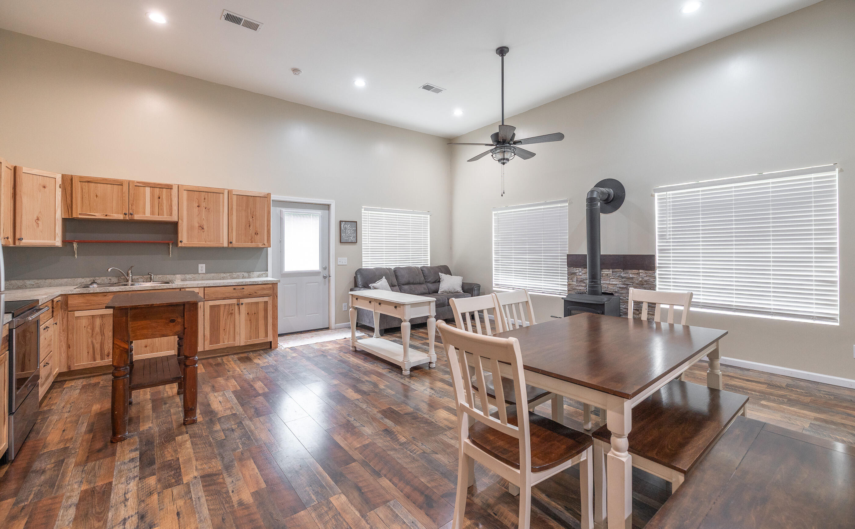 7195 Highway Kk Property Photo 8