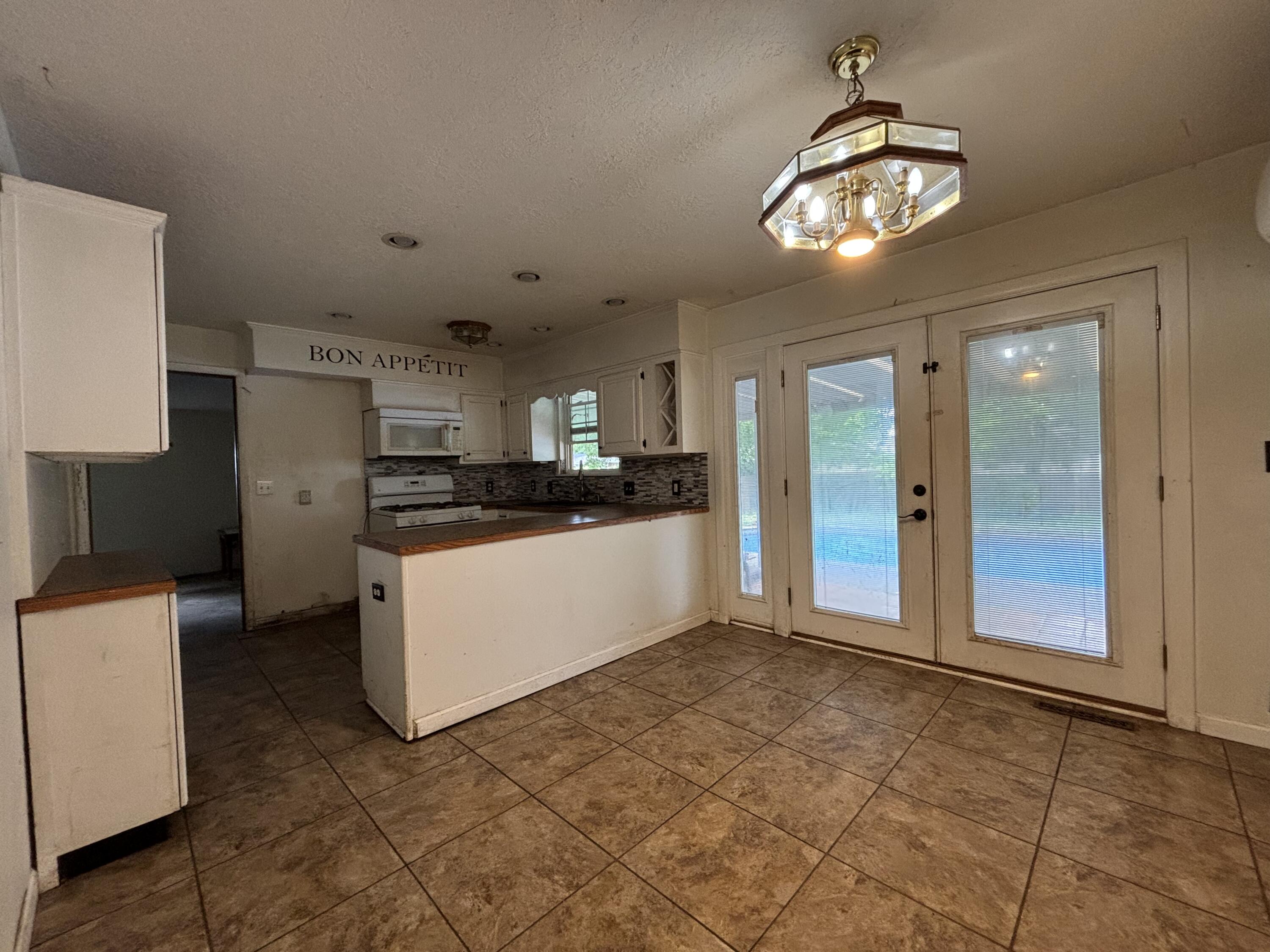 3420 Connecticut Avenue Property Photo 3