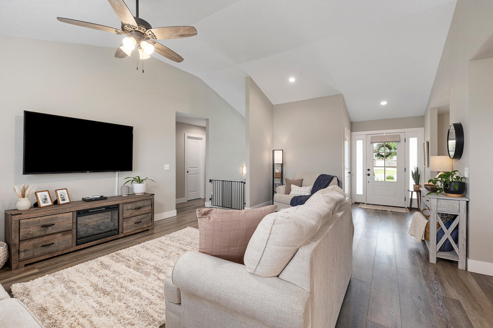2025 Diego Court Property Photo 5