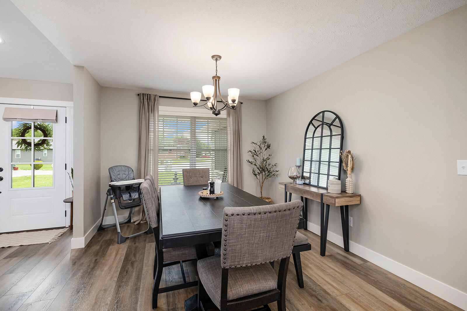 2025 Diego Court Property Photo 9