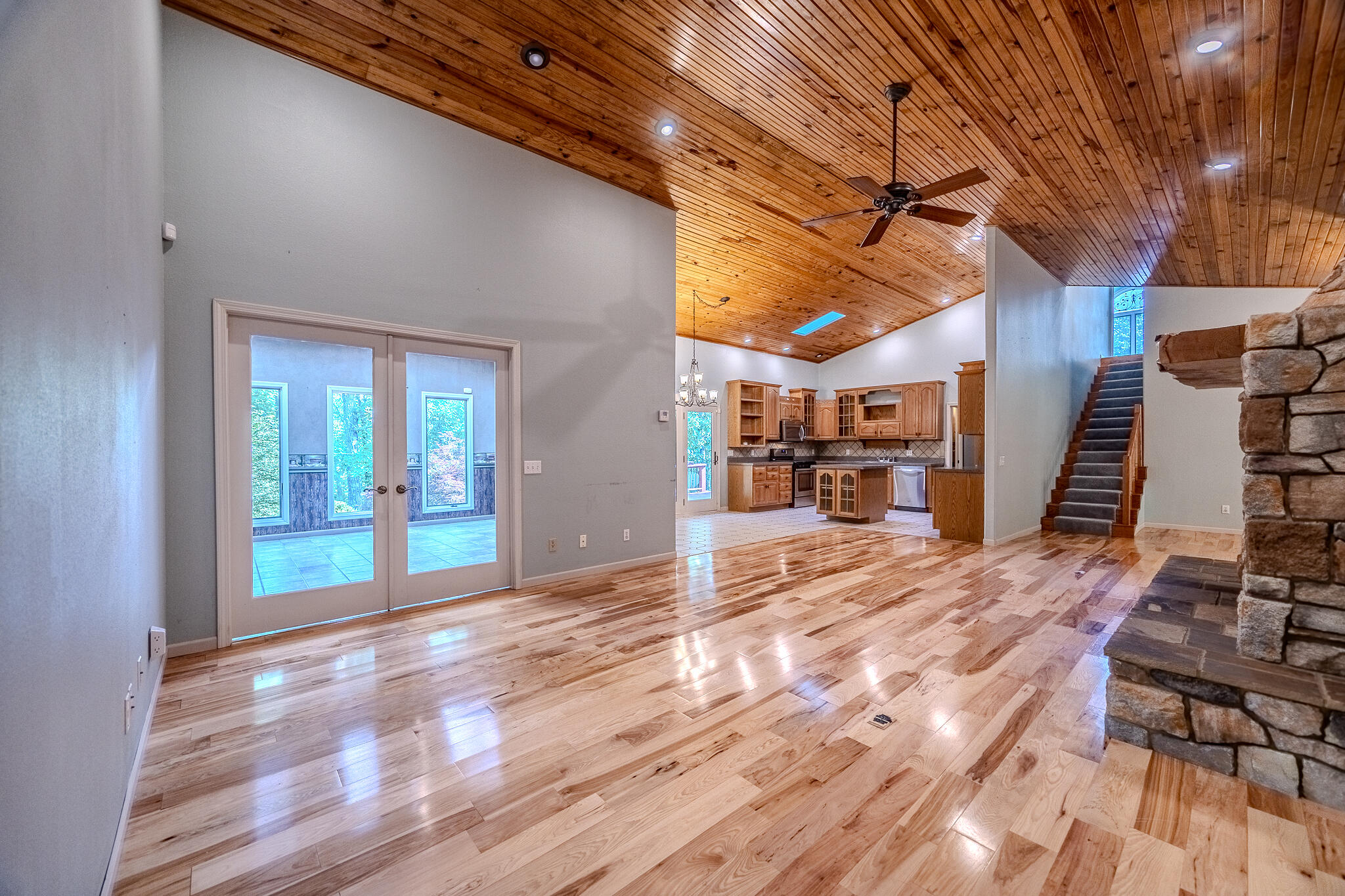 10925 Highway 63 Property Photo 9