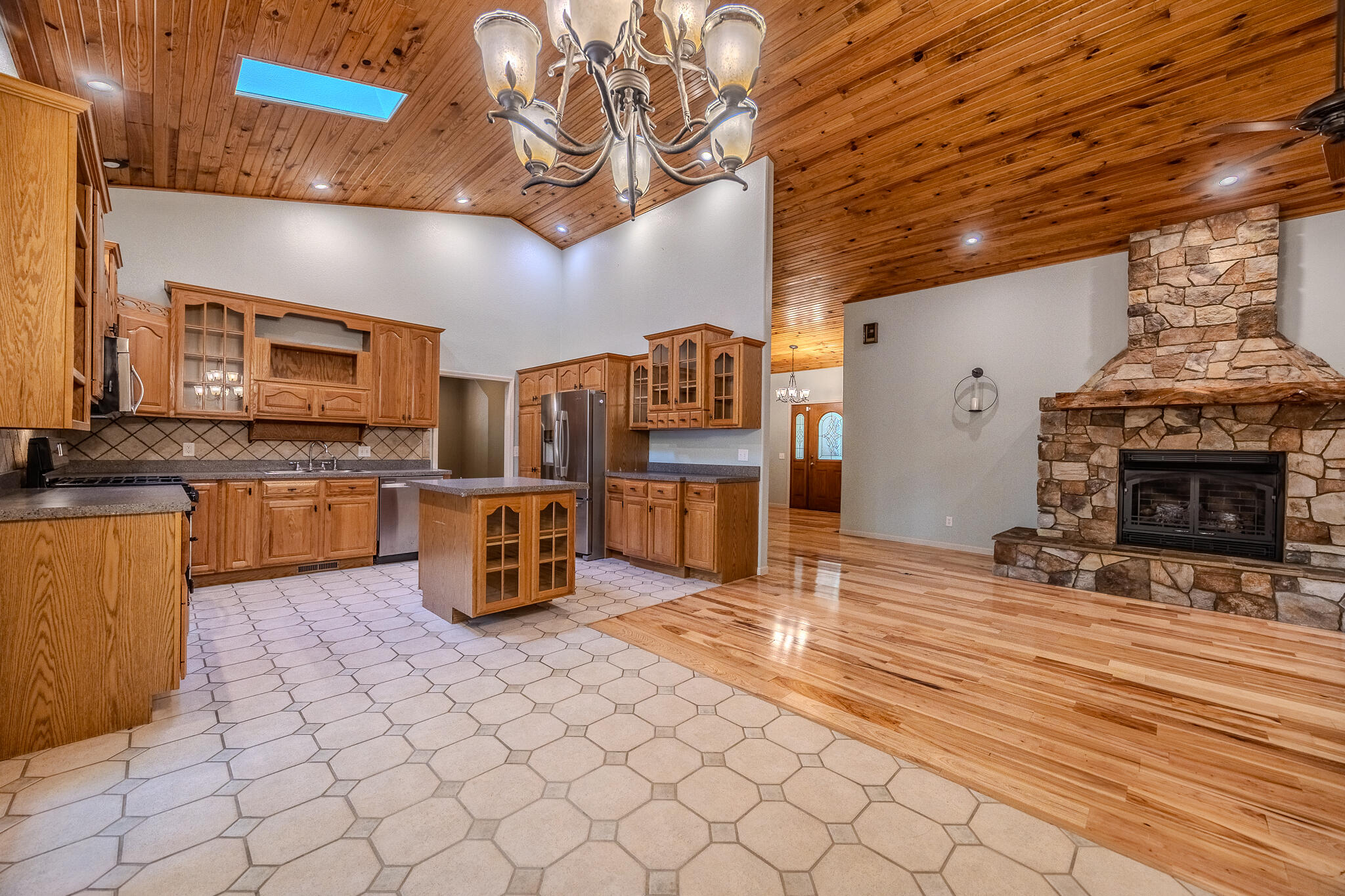 10925 Highway 63 Property Photo 11