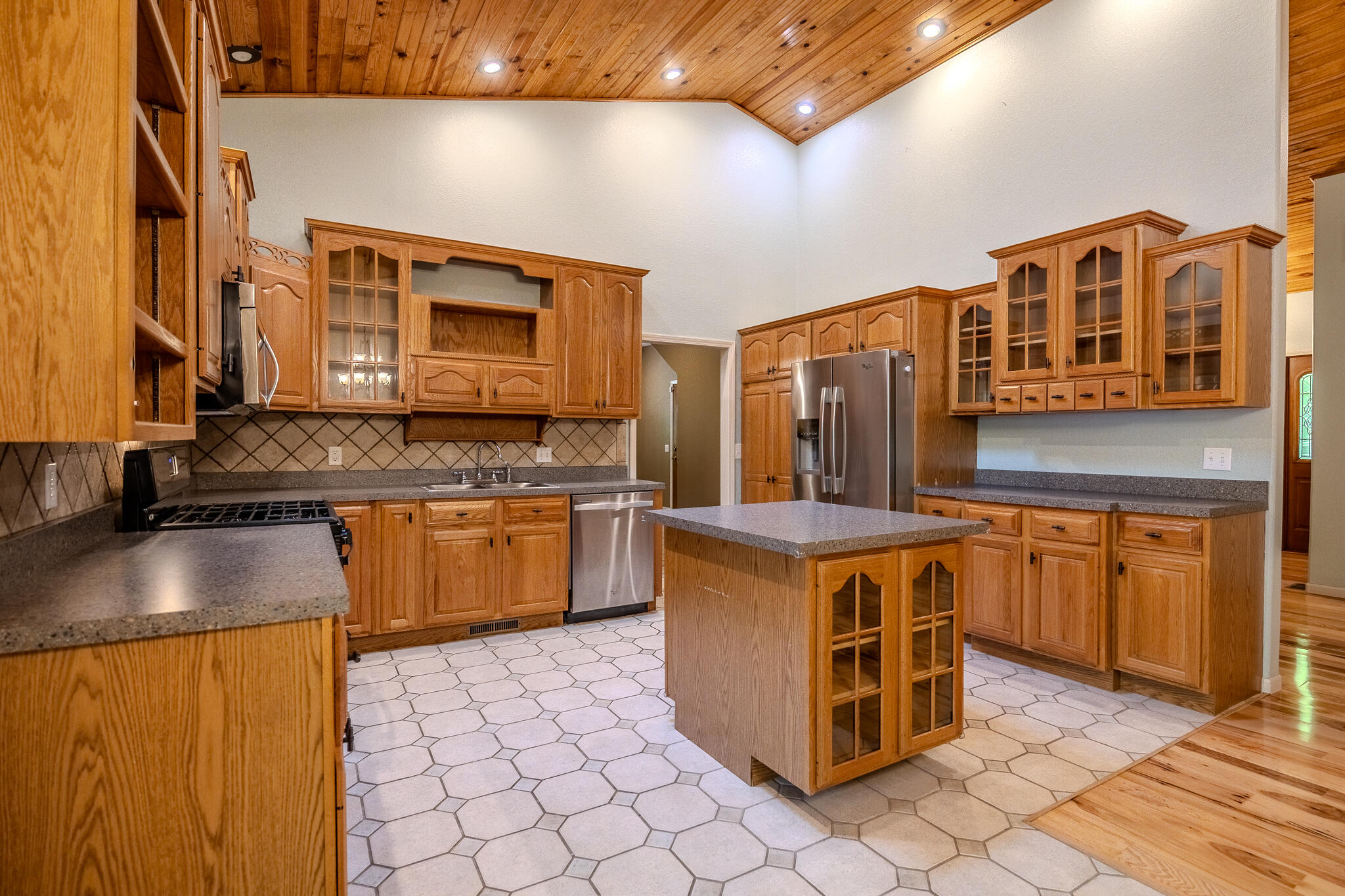 10925 Highway 63 Property Photo 12