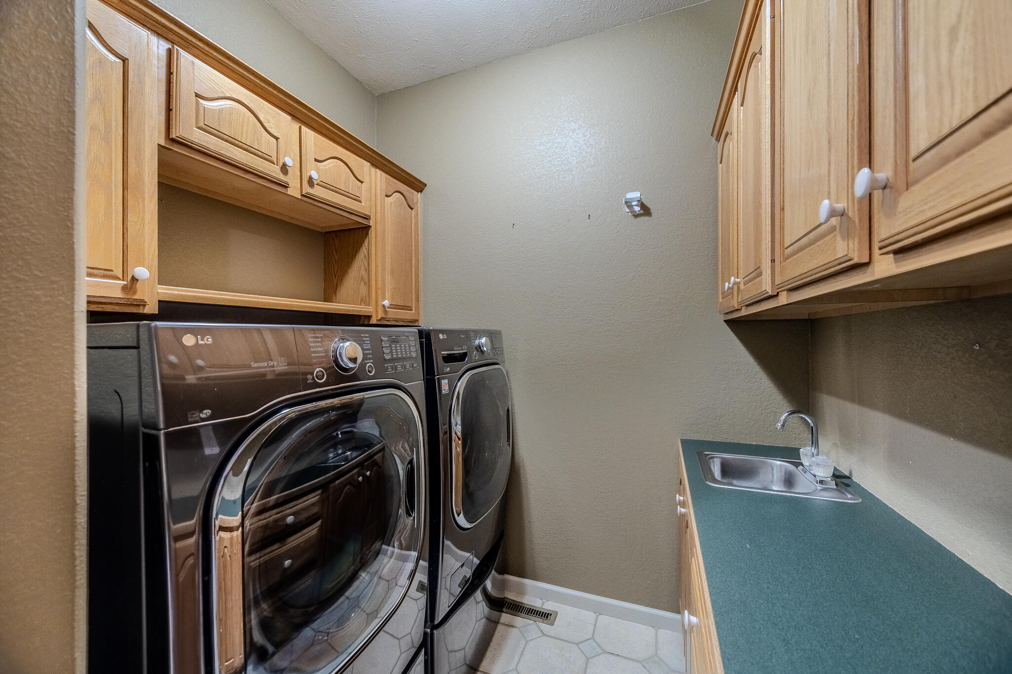 10925 Highway 63 Property Photo 17