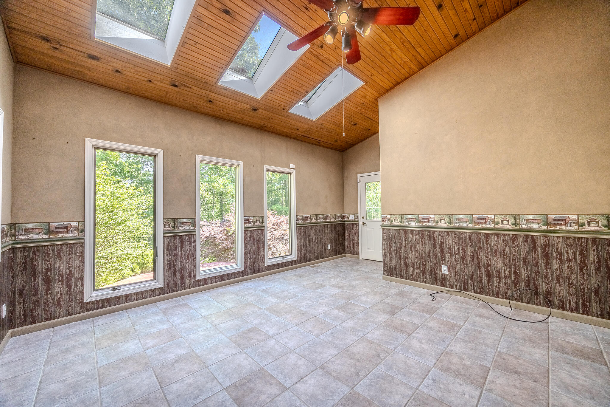 10925 Highway 63 Property Photo 21