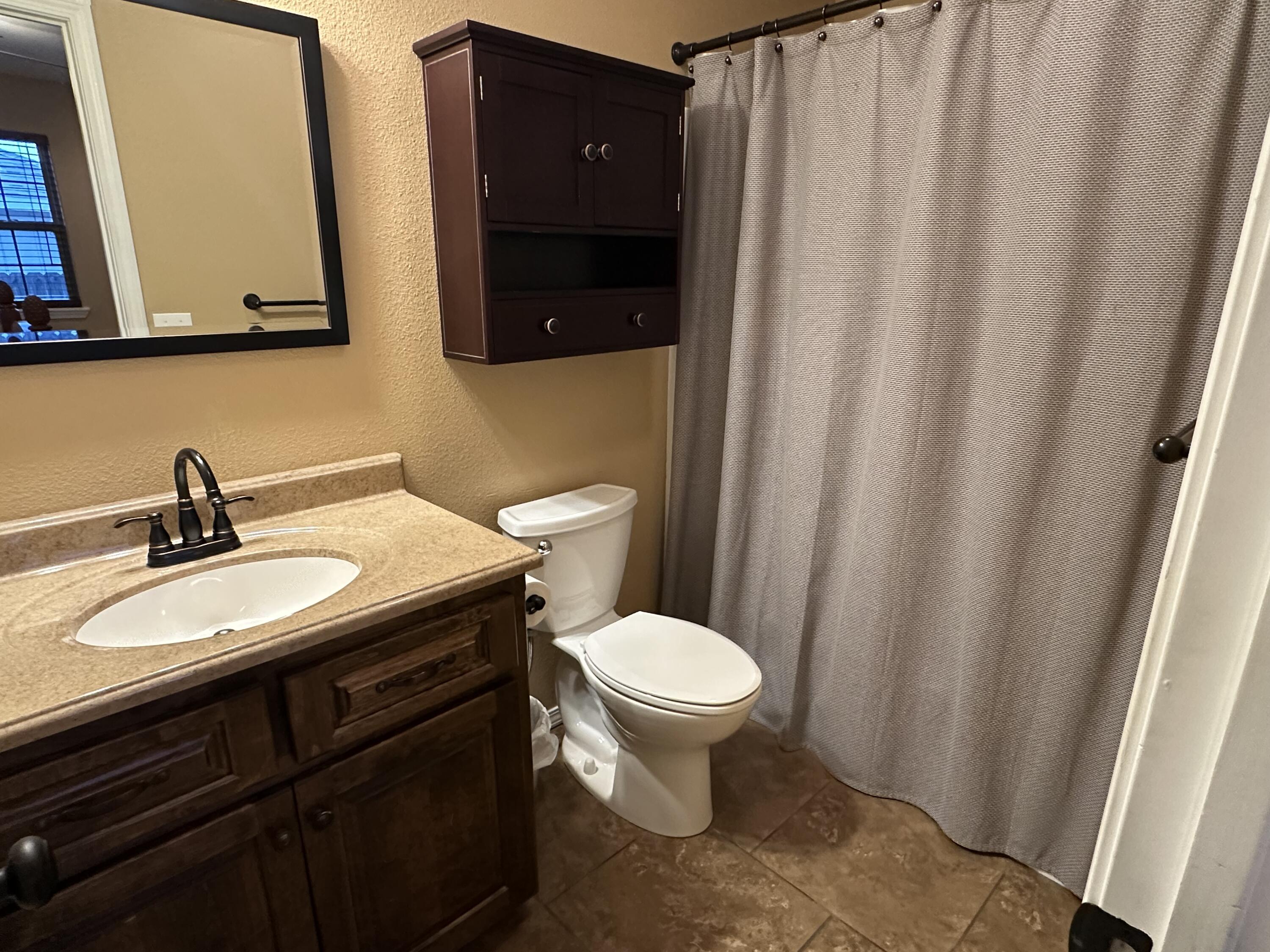 2818 East 16th Street Property Photo 12
