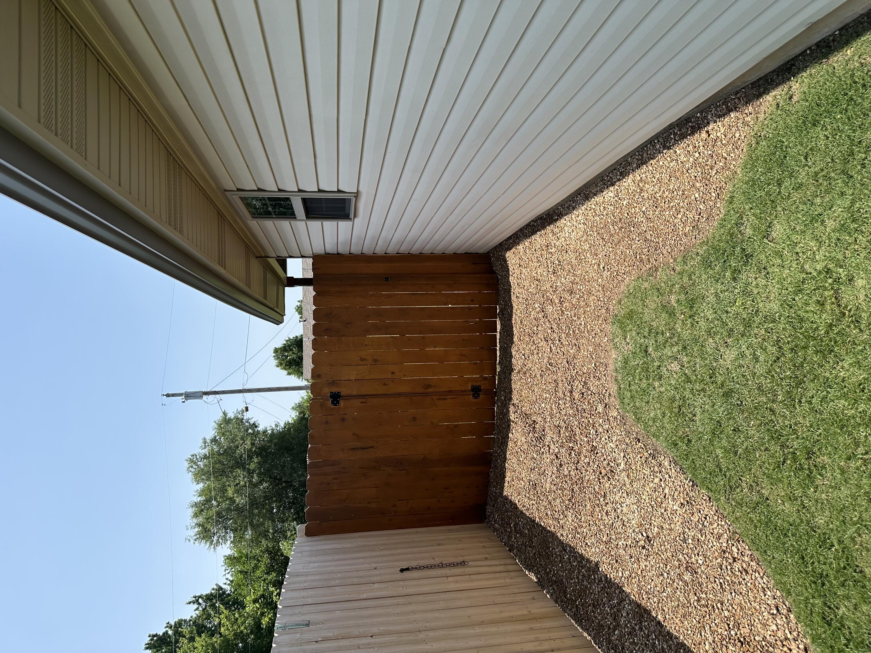 2818 East 16th Street Property Photo 18