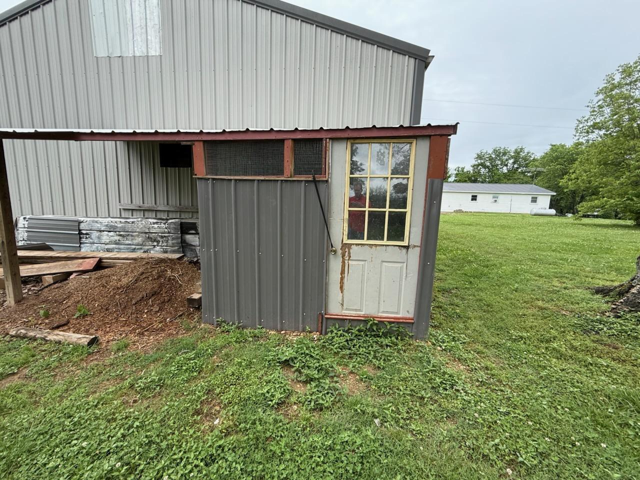 104 County Road 273 Property Photo 29