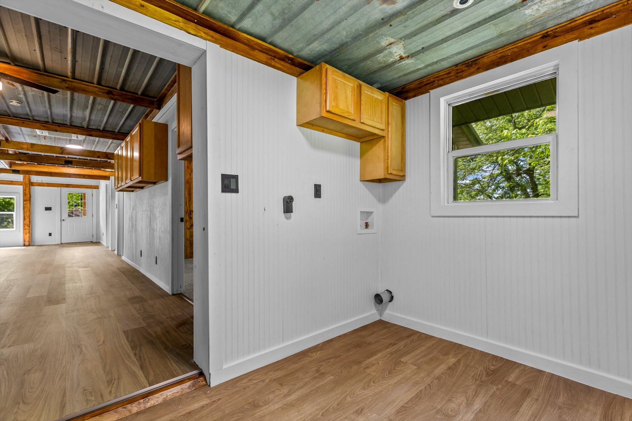 305 South Rock Avenue Property Photo 19