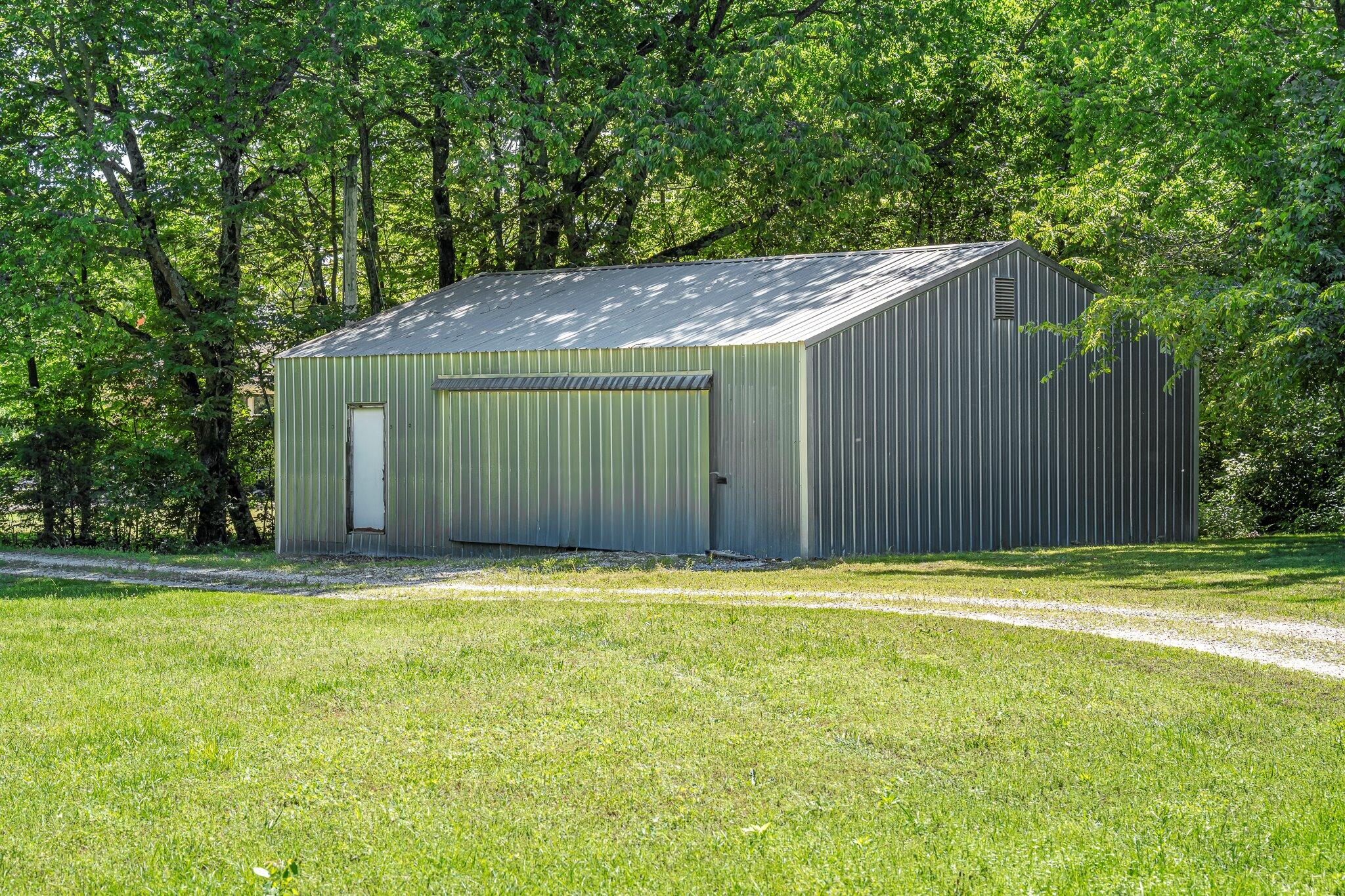952 Monterrey Road Property Photo 32